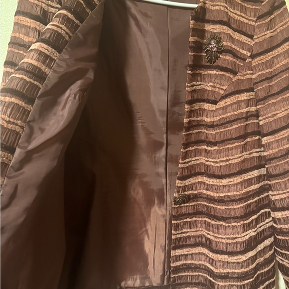 Blazer - Picture 4 of 4